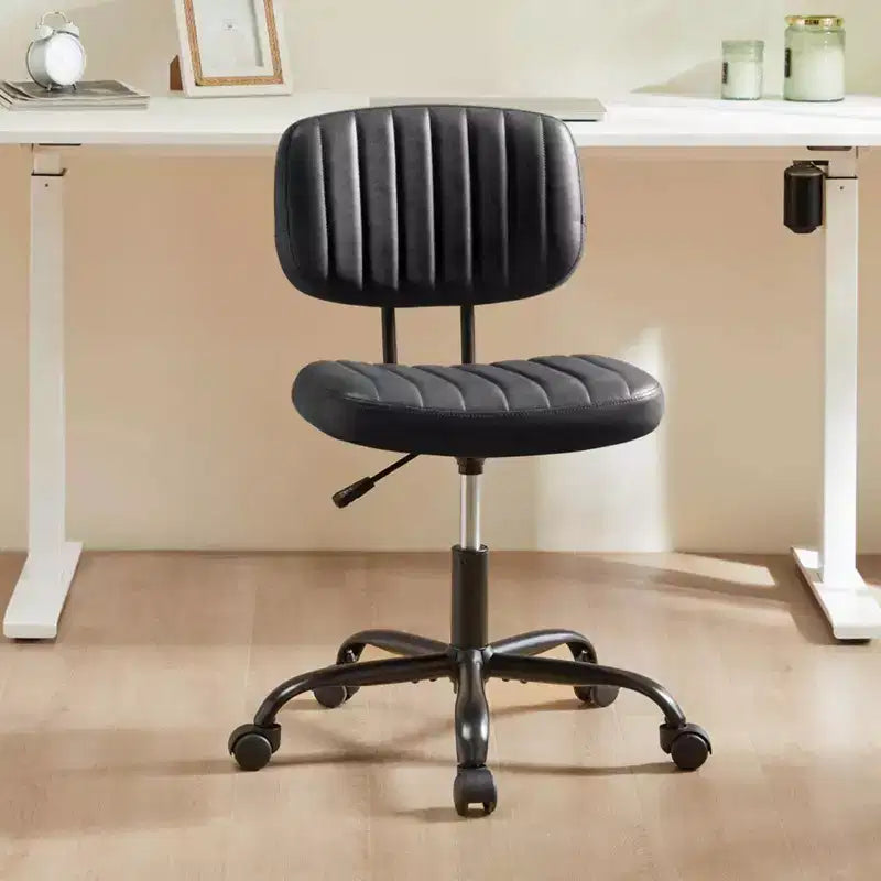 Chaise de bureau pivotante sans accoudoirs en similicuir, avec roulettes