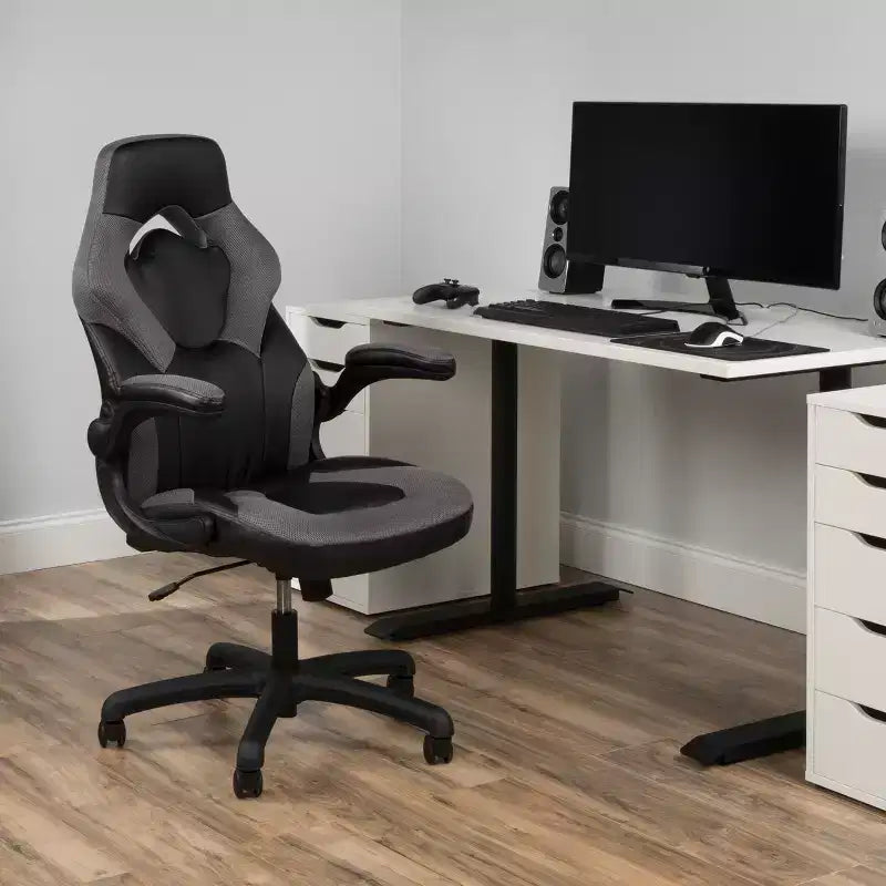 Chaise de jeu ergonomique avec accoudoirs relevables